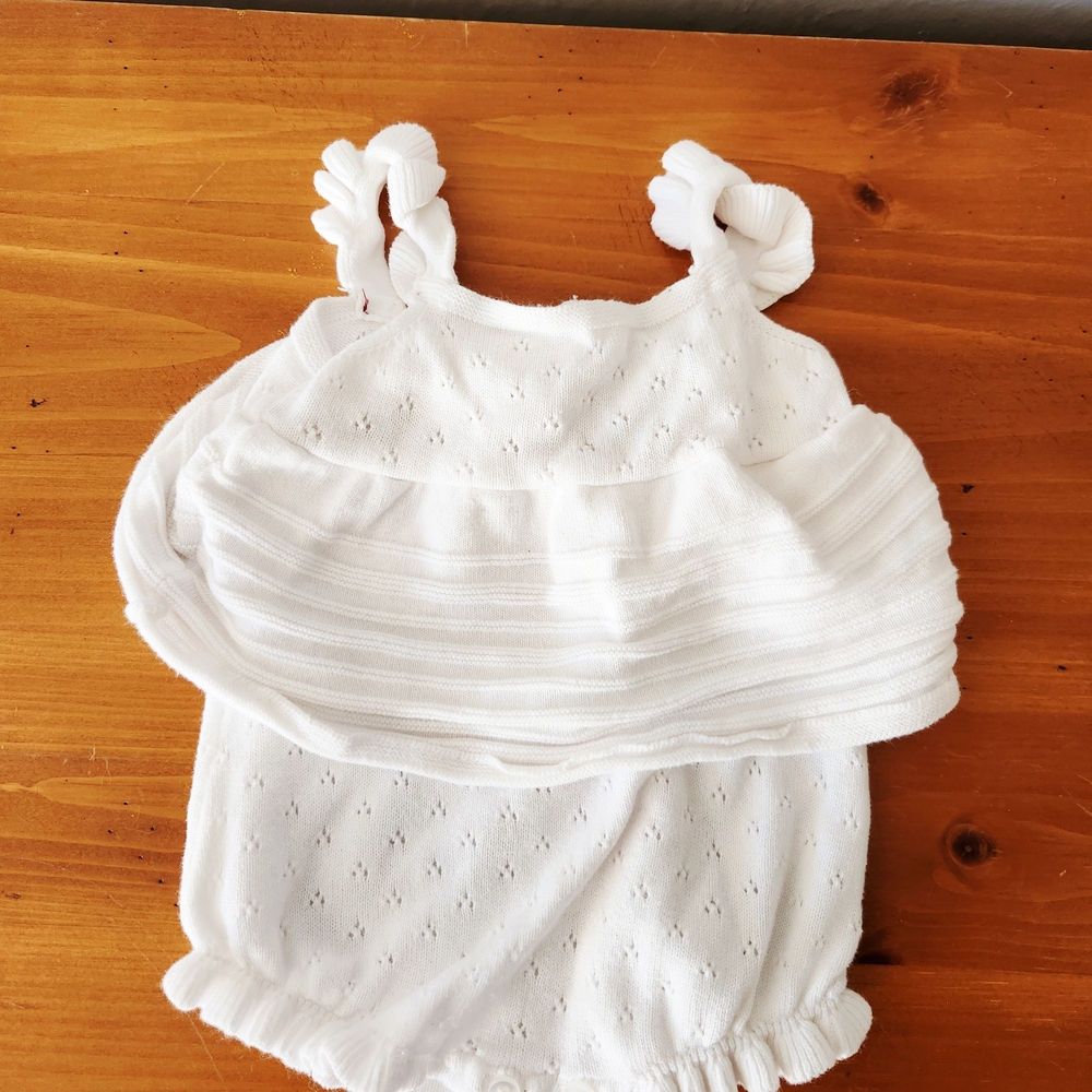 Stitch & Bean 0-3m White Knit Baby Romper